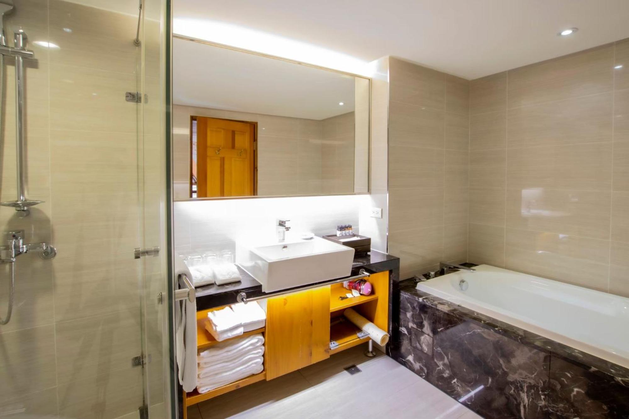 The Richforest Hotel- Sun Moon Lake Yuchi Exterior photo
